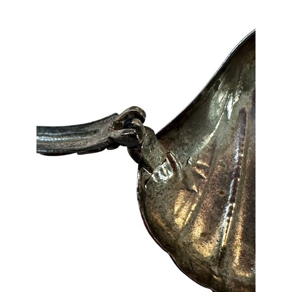 Vintage Silver Shell Vinaigrette Patch Box Ornate Etched Handle Perfume Case - Picture 7 of 12